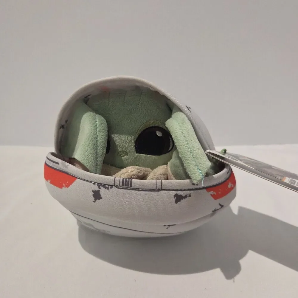 Star Wars Mandalorian The Child Bounty Collection Hideaway Plush Toy Baby Yoda